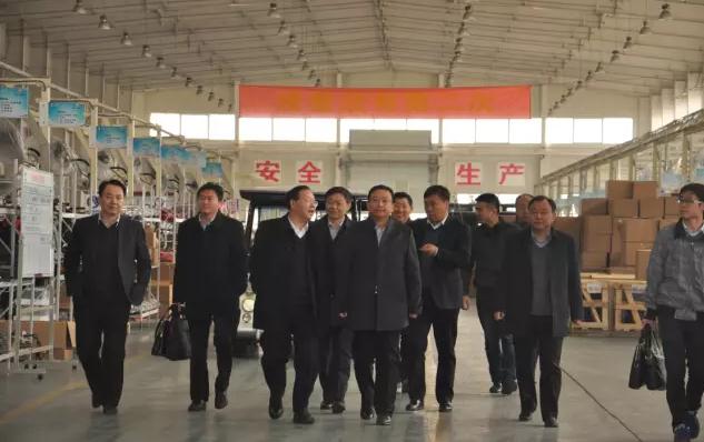 安慶市委常委、副市長華克思一行到河北躍迪新能源科技集團參觀考察