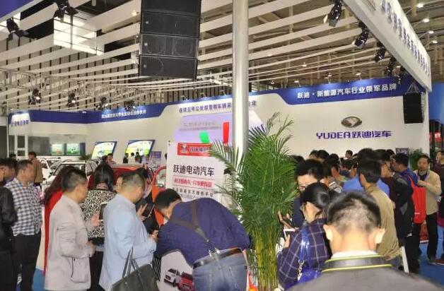 躍迪汽車強勢登錄南京新能源汽車展，引領(lǐng)行業(yè)發(fā)展新軌道