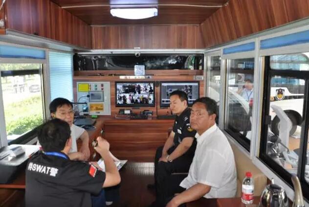躍迪移動測速卡口、躍迪定制智能人臉識別成為本屆警用裝備博覽會焦點