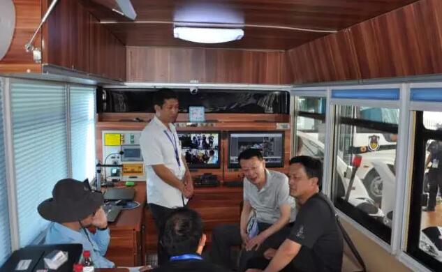 躍迪移動測速卡口、躍迪定制智能人臉識別成為本屆警用裝備博覽會焦點