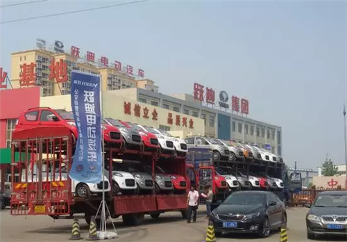 電動(dòng)轎車(chē)