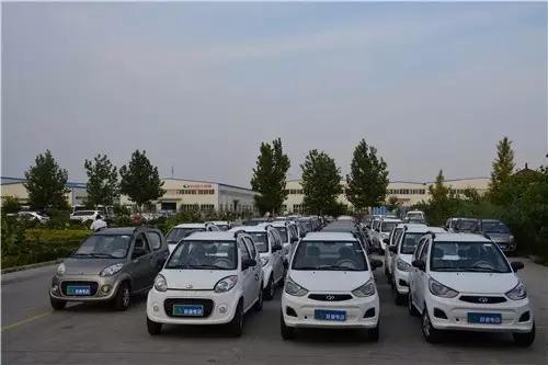 電動(dòng)汽車下線檢測完畢