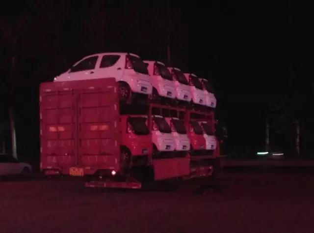 電動(dòng)汽車(chē)將要發(fā)車(chē)