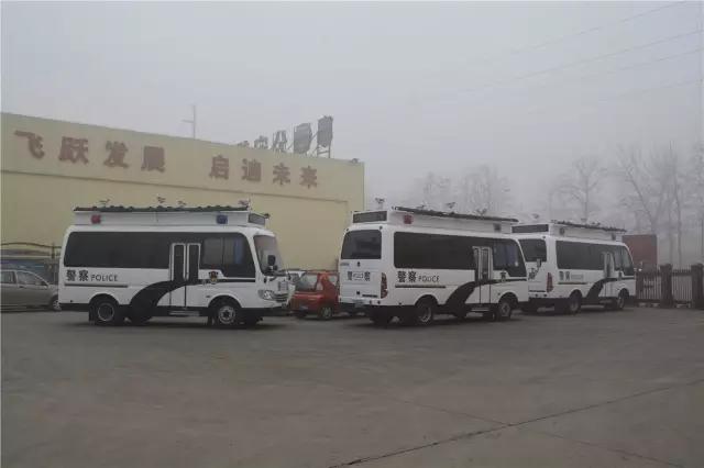 30臺(tái)躍迪燃油移動(dòng)警務(wù)室批量發(fā)往河北石家莊交管局——霧霾鎖城，躍迪24小時(shí)全天候執(zhí)勤