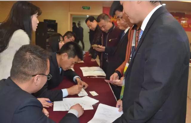 躍迪智能家族集結(jié)亮相鄭州展，萬人見證，共贏未來