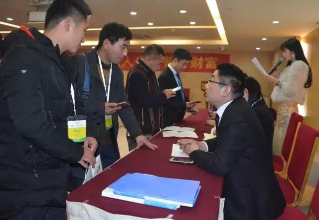 躍迪智能家族集結(jié)亮相鄭州展，萬人見證，共贏未來