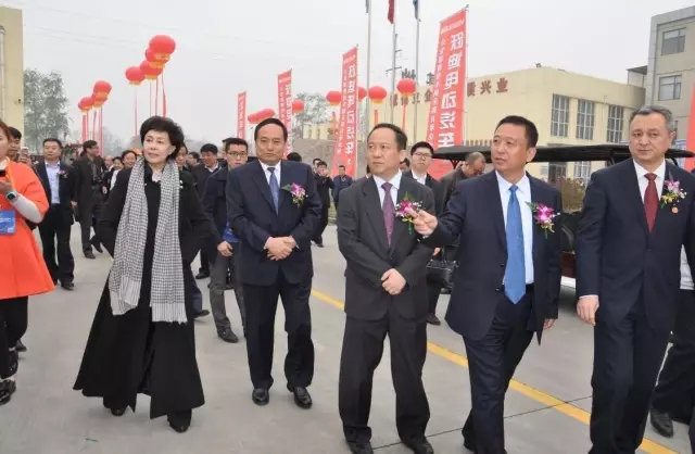 石家莊新能源汽車產(chǎn)業(yè)基地暨躍迪電動汽車生產(chǎn)基地投產(chǎn)儀式盛大舉行