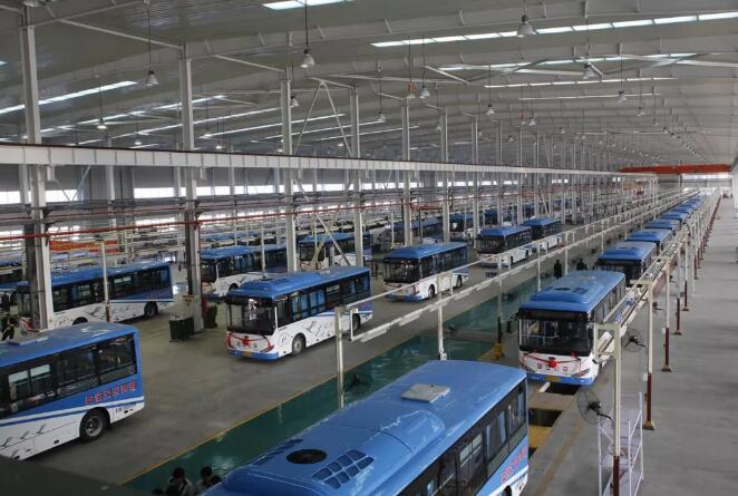 安達(dá)爾純電動(dòng)公交車(chē)運(yùn)營(yíng)交付儀式成功舉行