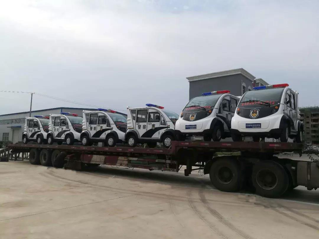 躍迪警用電動(dòng)巡邏車(chē)裝車(chē)完畢,準(zhǔn)備發(fā)往甘肅