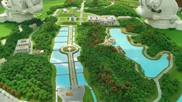 參觀學習拓思路,借鑒交流共發(fā)展 | 業(yè)盛堂董事長參觀學習華潤江中藥谷