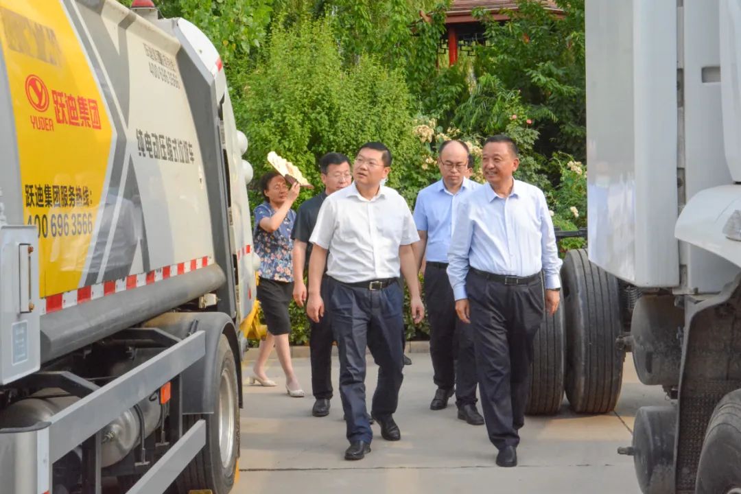 元氏縣委副書記、縣長曹鉑一行蒞臨躍迪集團(tuán)考察調(diào)研