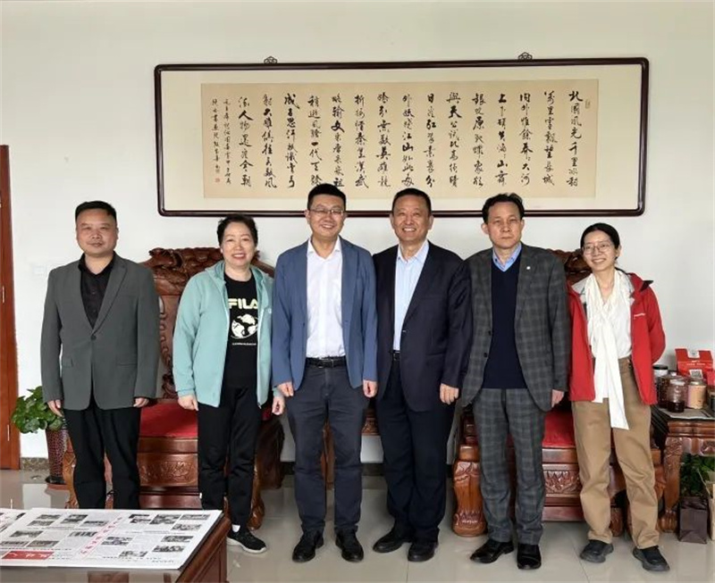武漢理工大學(xué)船海與能源動力工程學(xué)院副院長張尊華一行到躍迪集團(tuán)交流合作訪問