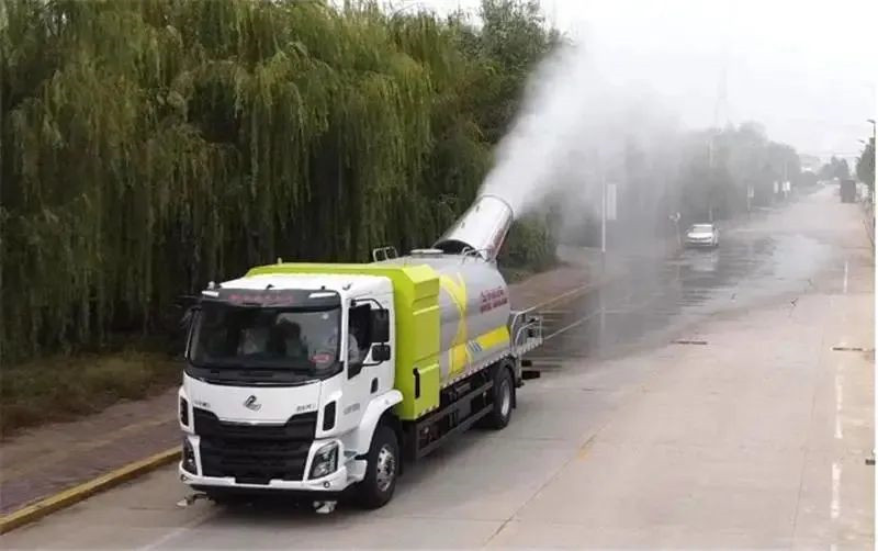 躍迪新能源多功能霧炮車 — 為城市藍(lán)天保駕護航